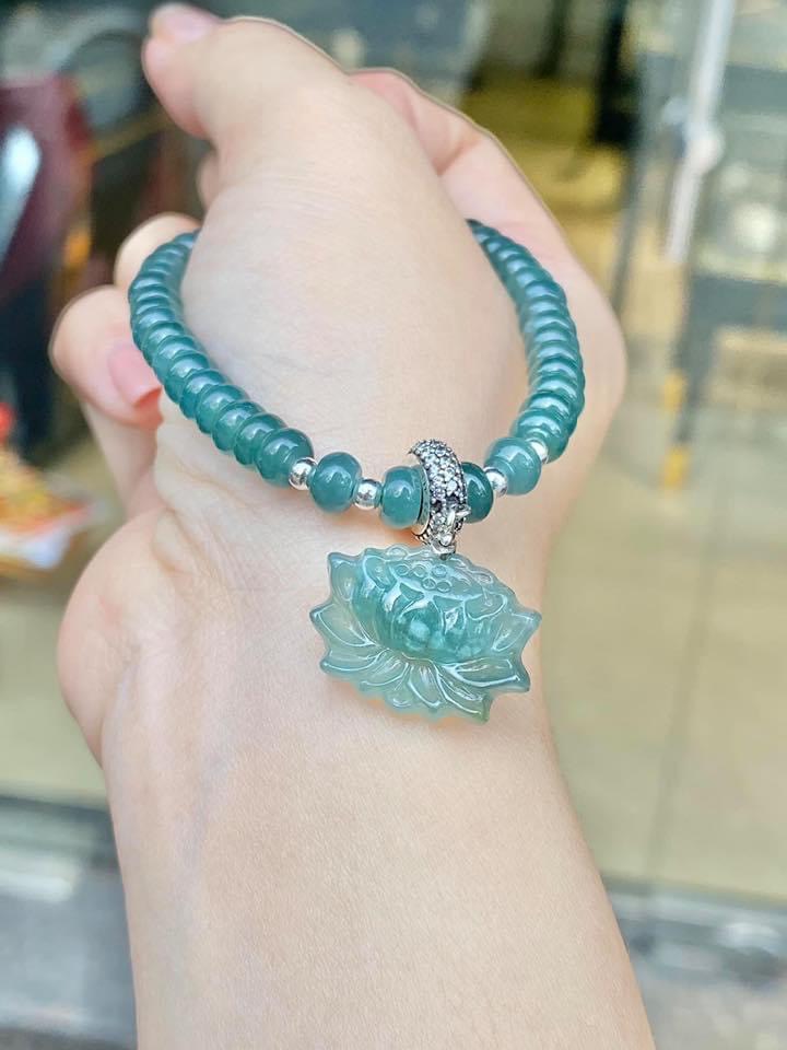 Băng Lam Phỉ Thuý