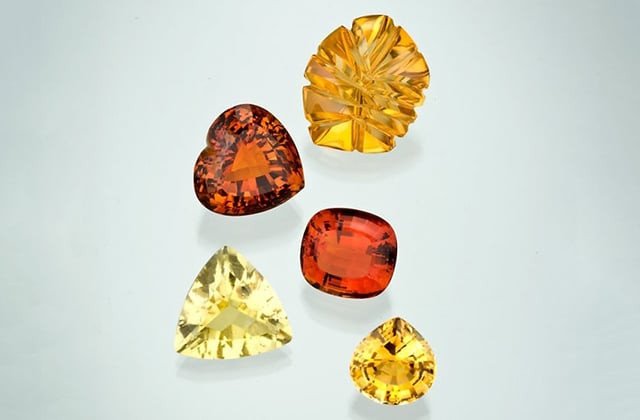 Đá Citrine đa dạng màu sắc từ vàng nhạt đến vàng đậm