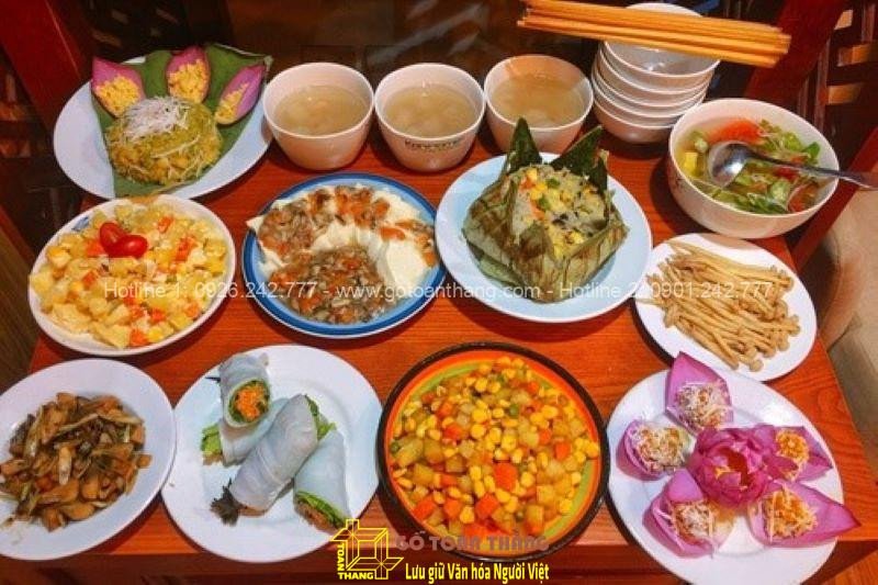 Gia đình có cần cúng cơm hàng ngày sau khi hoàn thành lễ 49 ngày không