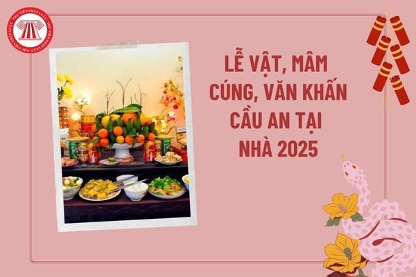 Mâm lễ vật cúng cầu an tại nhà truyền thống với ngũ quả, hoa và nến