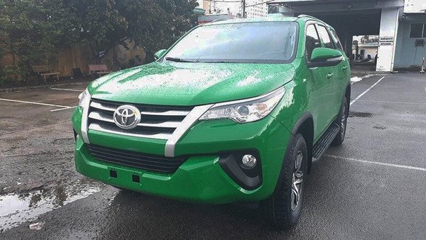 Mệnh Kim và Thổ nên tránh màu xanh lá cây
