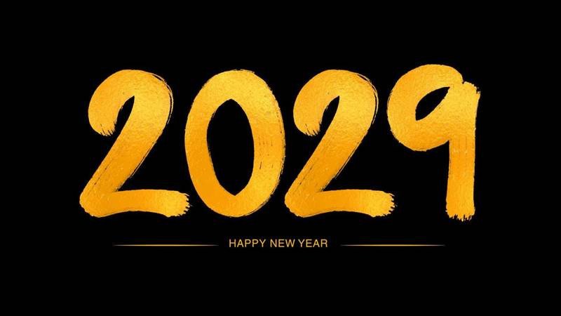 Một người phụ nữ trẻ đang suy tư, thể hiện tính cách của Kỷ Dậu 2029