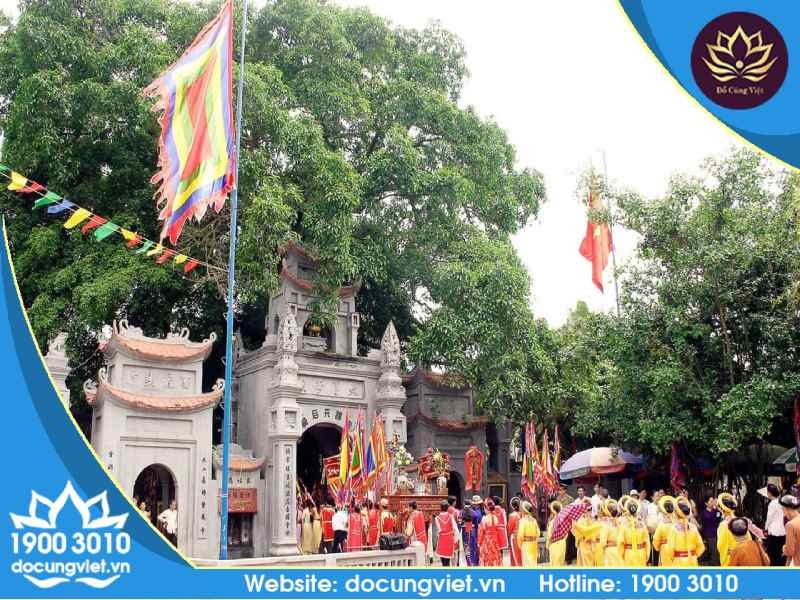 Những lưu ý quan trọng khi đọc văn khấn đền phủ ngắn gọn và tham gia lễ hội