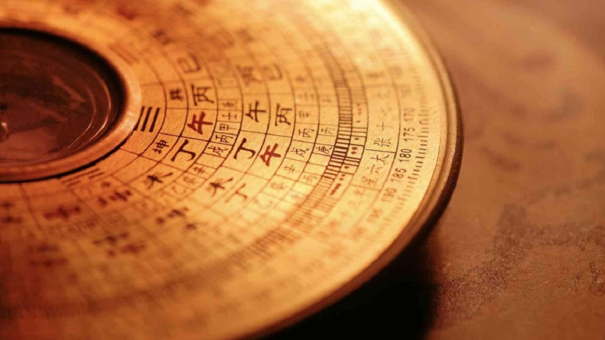 Tam tai của nữ sinh 1977