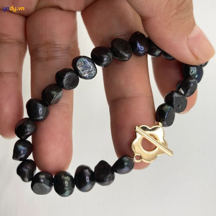 Trang trí nhà ở với màu đen thuộc mệnh gì