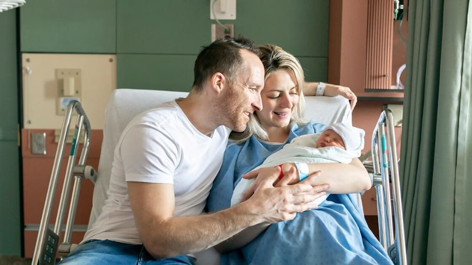 Tuổi bố mẹ hợp sinh con năm sau mệnh gì (Ất Tỵ 2025)
