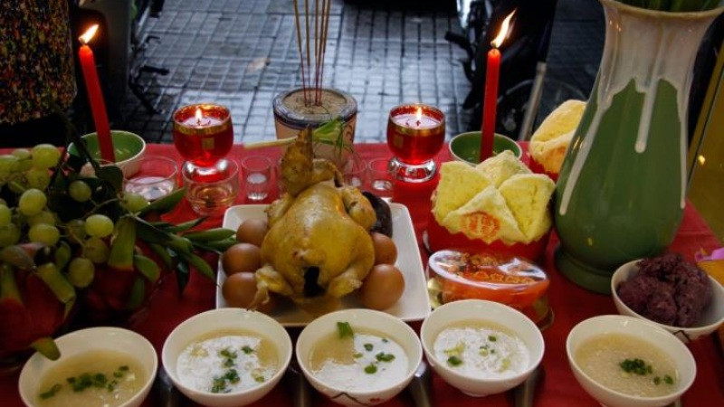 Văn khấn chuẩn mực dùng trong nghi lễ cúng ngoài trời đêm giao thừa