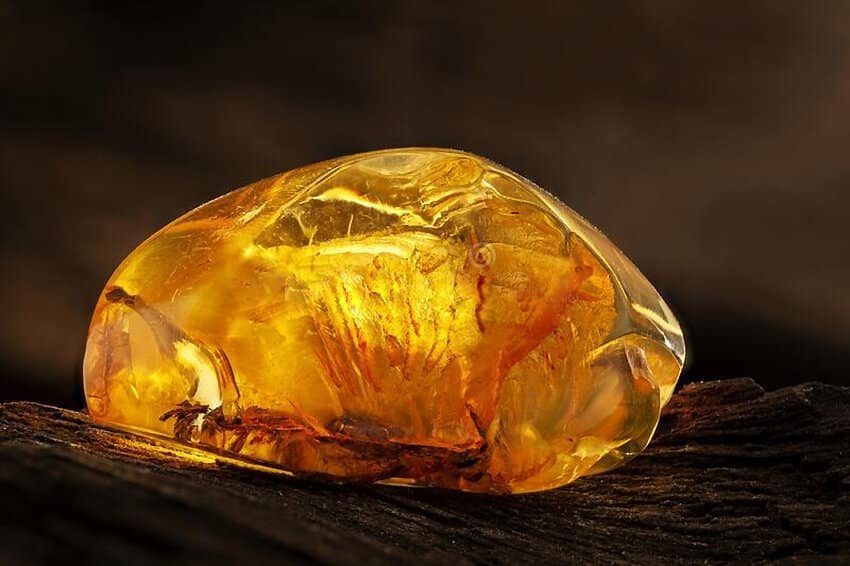 Vật phẩm phong thủy cho người nữ 2000 mệnh gì