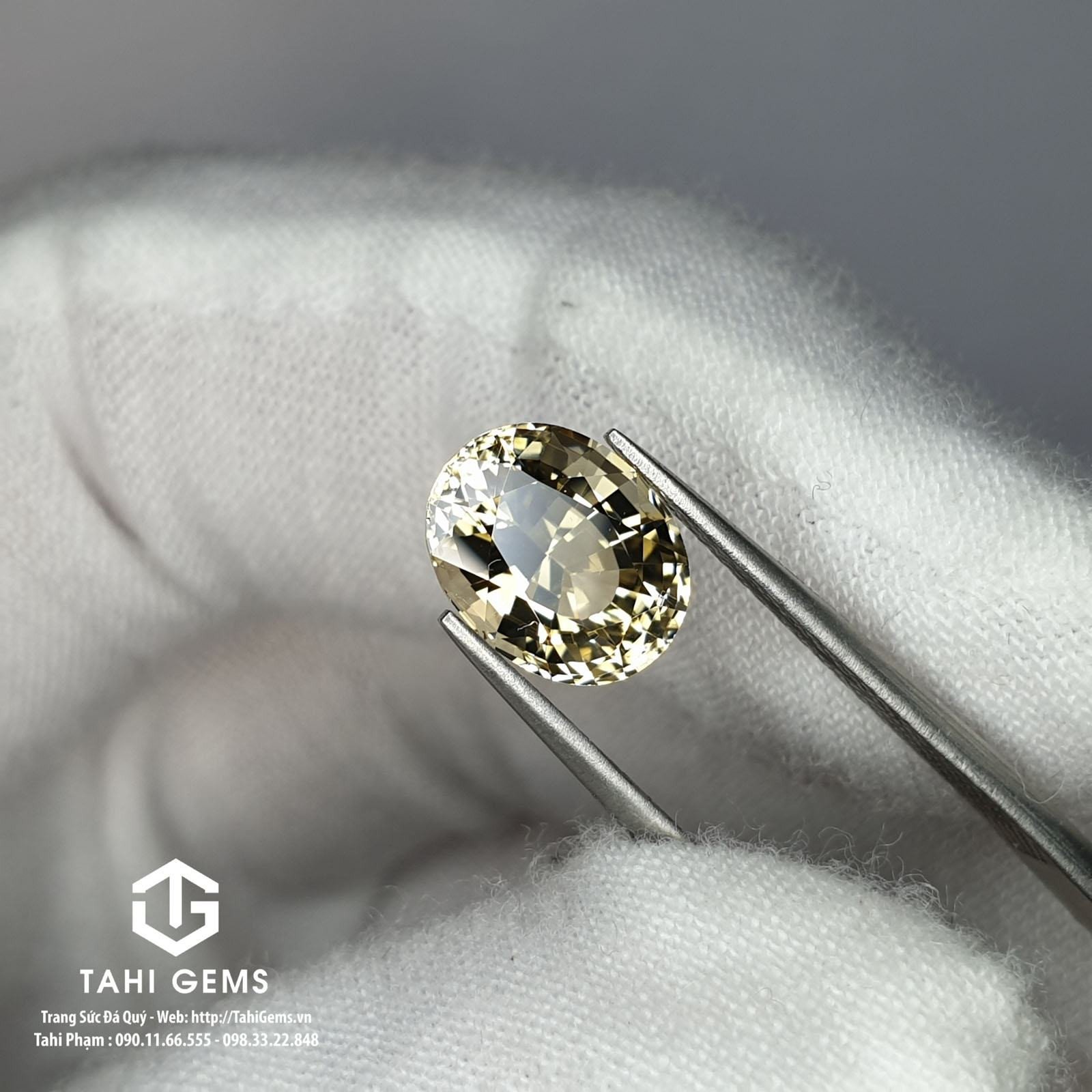 Vòng Tourmaline vàng hình oval mang đến may mắn, vòng tourmaline hợp mệnh gì