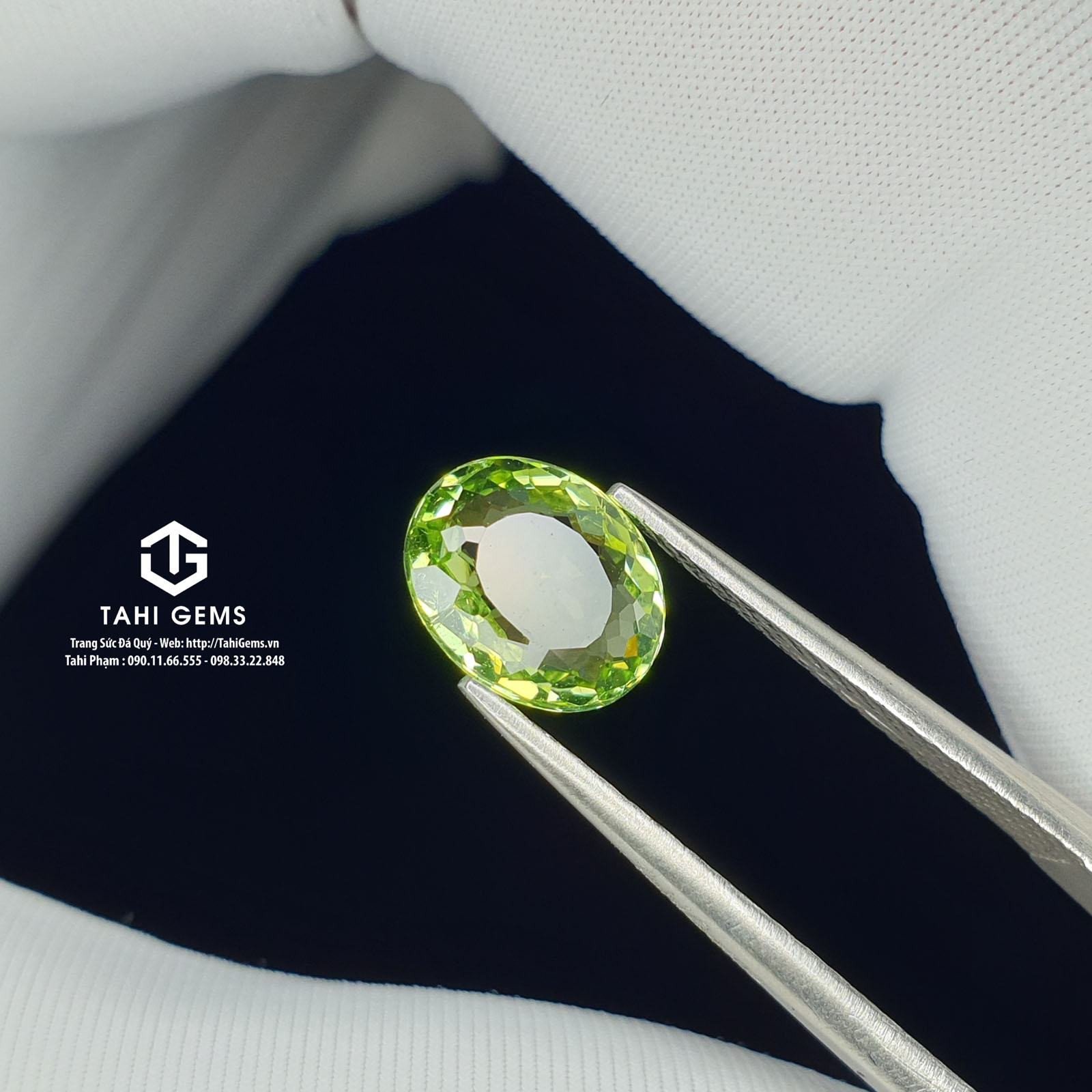Vòng Tourmaline xanh lục mang vẻ đẹp tự nhiên