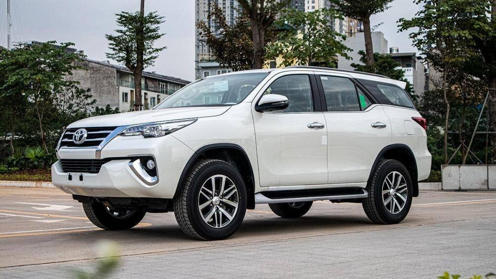 Xe màu trắng thuộc mệnh Kim tương sinh với mệnh Thủy, thích hợp nhất dành cho chủ nhân tuổi Quý Hợi