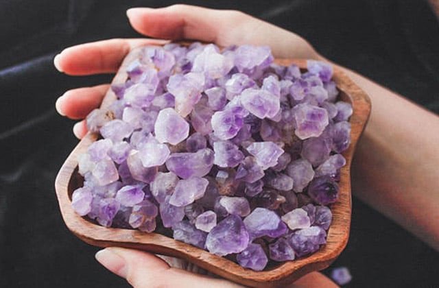 Đá Amethyst hỗ trợ cải thiện sức khỏe