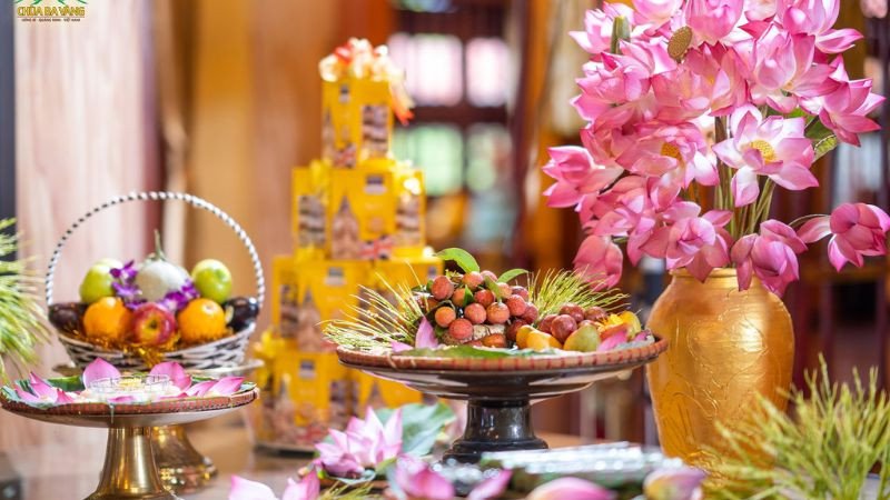 Hạ lễ vật cúng dường sau khi hoàn thành nghi thức