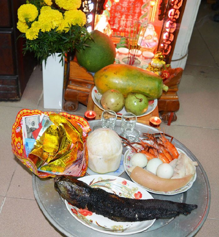 Hình ảnh minh họa các lễ vật đã được bày biện trên bàn thờ