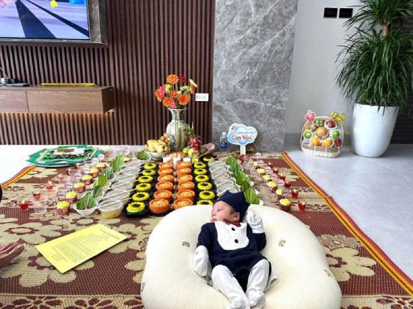 Ngày giờ cúng thôi nôi tính theo lịch Âm
