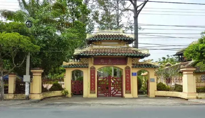 Gợi Ý Kết Hợp Tham Quan Các Điểm Du Lịch Lân Cận
