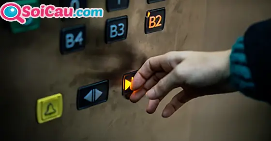 - Nằm Mơ Bị Kẹt Trong Thang Máy
