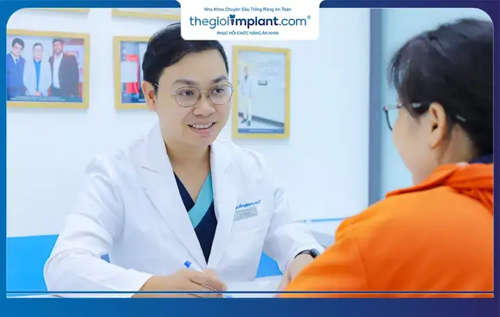 Ám Chỉ Nỗi Lo Lắng Về Ngoại Hình Và Tuổi Tác