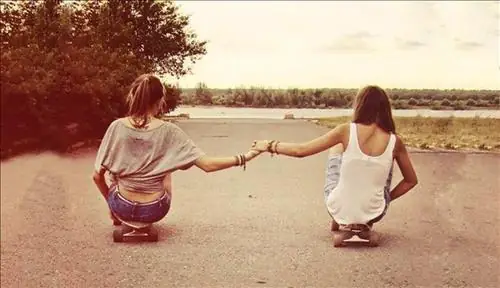 Giải Mã Giấc Mơ Thấy Bạn Cũ: Điềm Báo Tốt Hay Xấu Và Con Số May Mắn