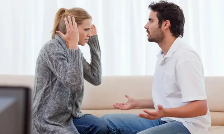Mơ Thấy Cầm Dao Đánh Nhau/chém Người