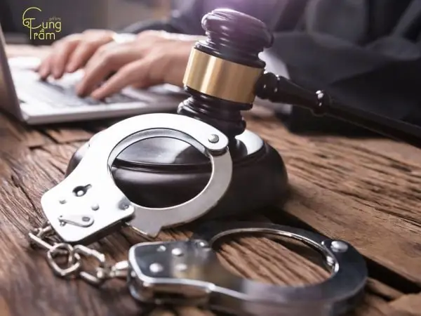 Mơ Thấy Bị Công An Còng Tay