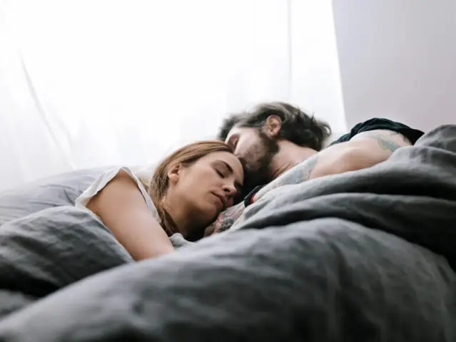 Ý Nghĩa Chung Của Giấc Mơ Thấy Người Khác Quan Hệ Trước Mặt