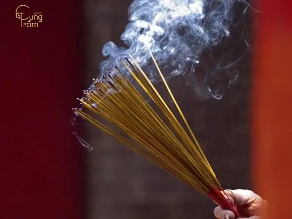Tại Sao Lại Xuất Hiện Giấc Mơ Thắp Hương?