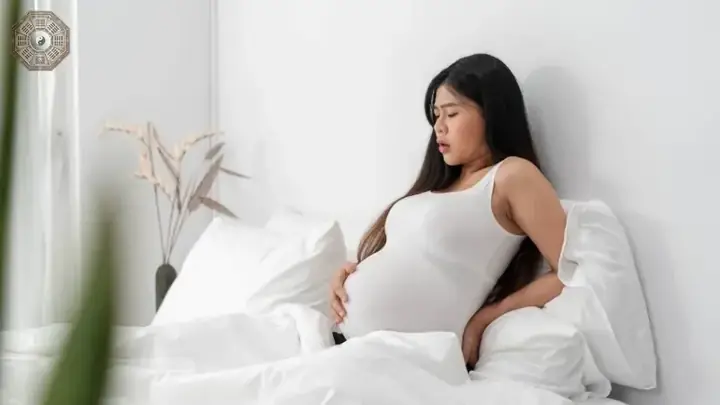 Các Bà Bầu Nên Làm Gì Khi Nằm Mơ Thấy Chảy Máu Vùng Kín?