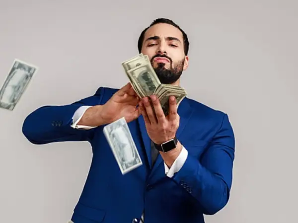 Giải Mã Mơ Thấy Đàn Ông Cho Tiền 500 Nghìn Là Điềm Gì?