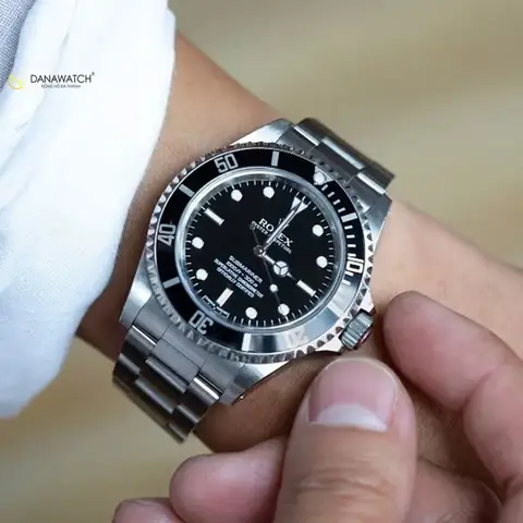 Mơ Thấy Đang Chỉnh Giờ Đồng Hồ Đeo Tay