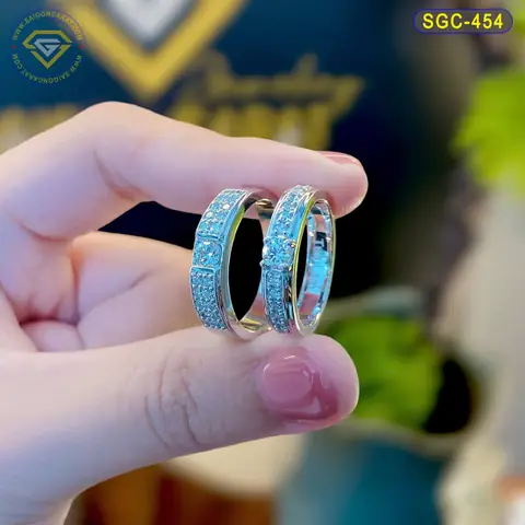 Mơ Thấy Được Tặng Nhẫn Cầu Hôn: Điềm Lành Hay Vận Hạn