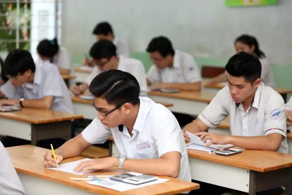 Giấc Mơ Chuẩn Bị Bước Vào Phòng Thi