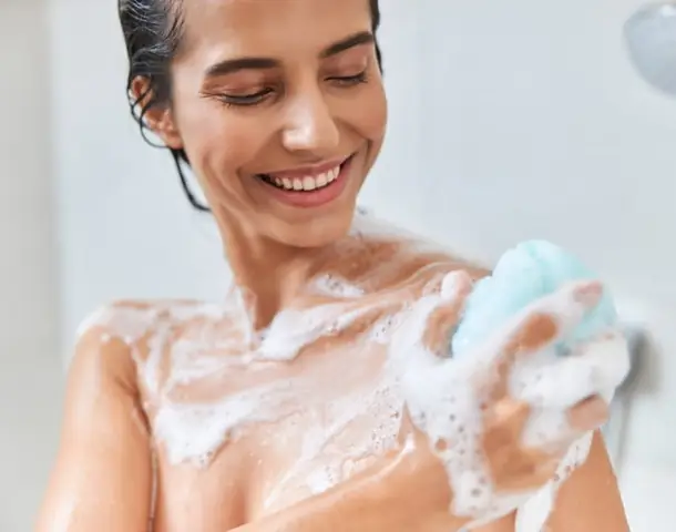 Mơ Thấy Tắm Chung Với Người Khác