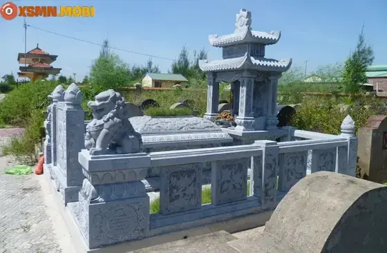 Trường Hợp 4: Mơ Thấy Đang Quét Dọn, Thắp Hương Nhiều Ngôi Mộ