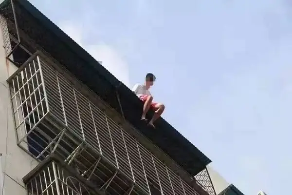 Mơ Thấy Nhảy Lầu Có Ý Nghĩa Gì? Giải Mã Các Con Số Mang Lại ...