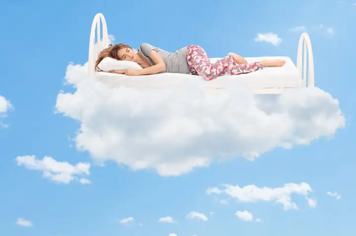 Mơ Thấy Người Yêu Cũ Nói Chuyện Với Mình