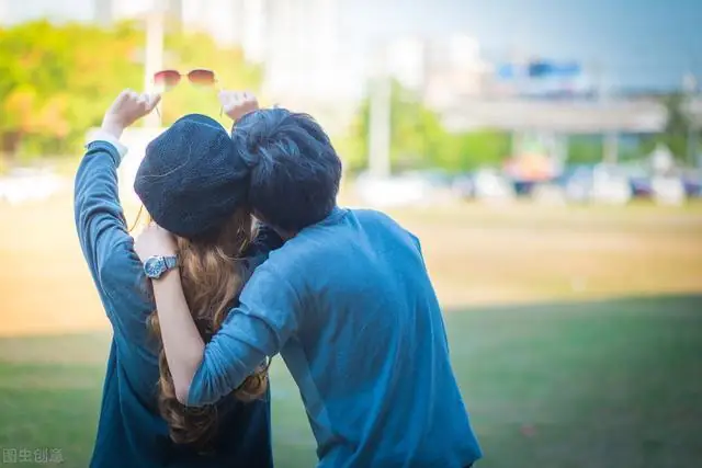 Mơ Thấy Người Yêu Lạnh Nhạt Với Mình