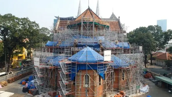 Giấc Mơ Thấy Xây Dựng Một Nhà Thờ Là Dấu Hiệu Của Sự Kết Nối Sâu Sắc Với Cội Nguồn Và Những Giá Trị Tâm Linh. Nó Có Thể Mang Lại Điềm Báo Tốt Lành, Đặc Biệt Nếu Bạn Đang Làm Ăn Thuận Lợi. Hãy Luôn Nhớ Giữ Gìn Đạo Đức Và Tôn Trọng Tổ Tiên Để Nhận Được Phước Lành.
