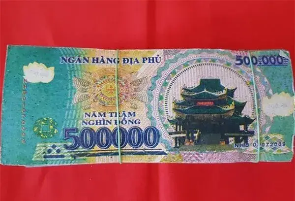 Chiêm Bao Thấy Mình Cầm Tiền Âm Phủ
