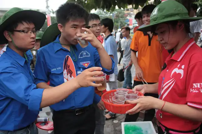 Mơ Thấy Cho Tiền Giấy Hoặc Được Cho Tiền Giấy