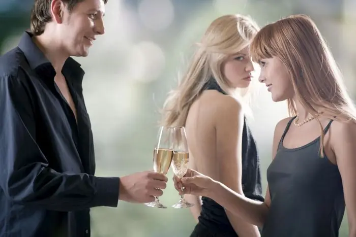 Nằm Mơ Thấy Chồng Quan Hệ Với Người Khác Trước Mặt Mình Nằm Mơ Thấy Chồng Quan Hệ Với Người Khác Trước Mặt Mình