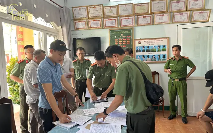 Nằm Mơ Bị Công An Bắt Là Điềm Gì? Giải Mã Chi Tiết Điềm Báo | Cung ... Nằm Mơ Bị Công An Bắt Là Điềm Gì? Giải Mã Chi Tiết Điềm Báo | Cung ...