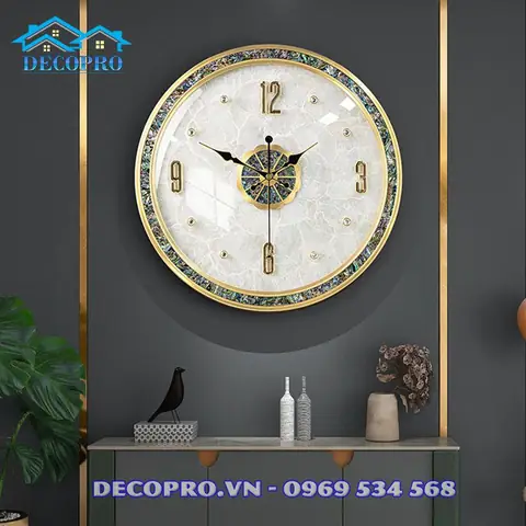 Rơi Vỡ Đồng Hồ Treo Tường Mang Ý Nghĩa Gì Và Cách Hóa Giải