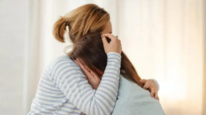 Nằm Mơ Thấy Mẹ Đã Mất Về: Giải Mã Điềm Báo Và Ý Nghĩa Tâm Linh