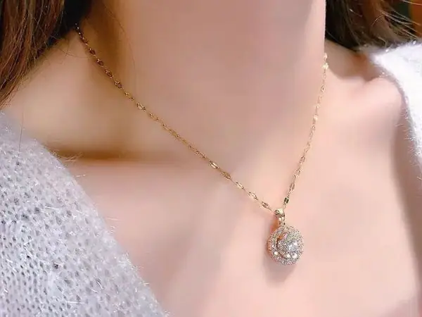 Tổng Quan Về Ý Nghĩa Của Dây Chuyền Vàng Trong Giấc Mơ