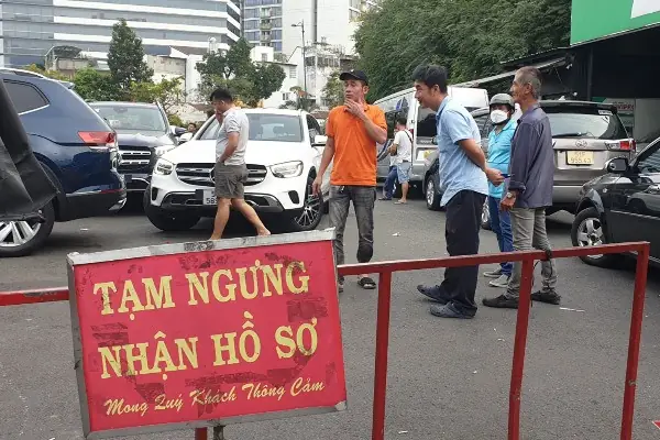 Nằm Mơ Thấy Người Bán Vé Số Đánh Số Gì?