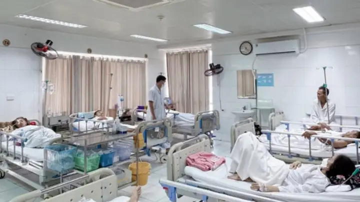 Nằm Mơ Thấy Người Khác Bị Bệnh: Ý Nghĩa Và Điềm Báo Chi Tiết