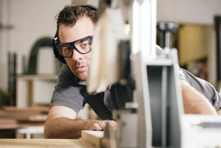 Workplace Eyewear – Protect Your Eyes In Every Profession ...