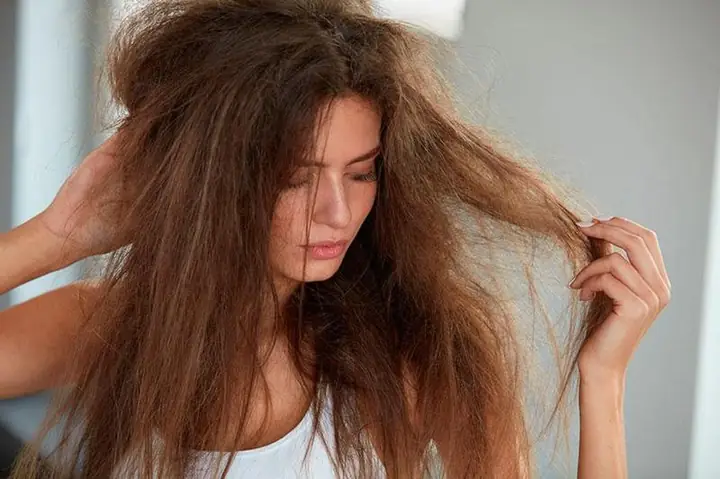 Nằm Mơ Thấy Bị Rụng Tóc Khi Vuốt