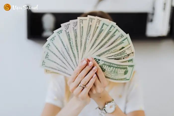 Nằm Mơ Thấy Tiền Đô Là Điềm Báo Gì
